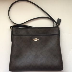 COACH  Signature File Bag Crossbody Brown Black
